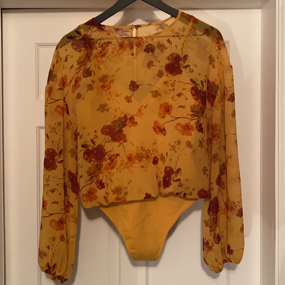 Aritzia Wilfred ‘Talmont’ long sleeve floral layered bodysuit, size L - Picture 4 of 12
